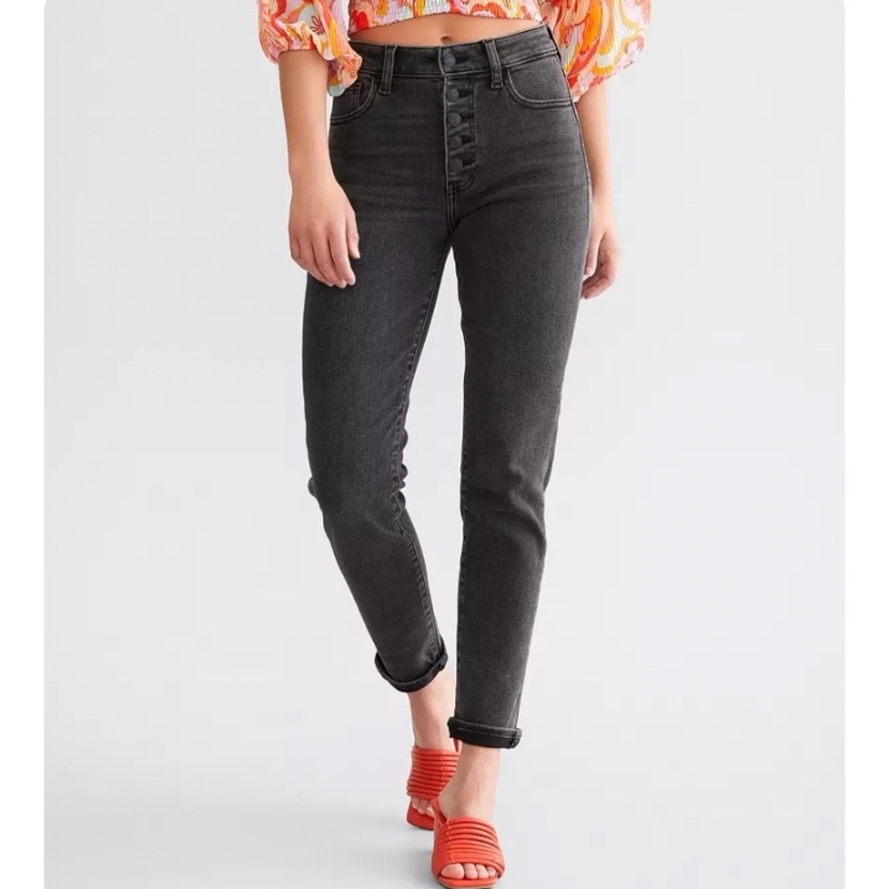 Willow & Root Buckle Mom Fit Jean High Rise